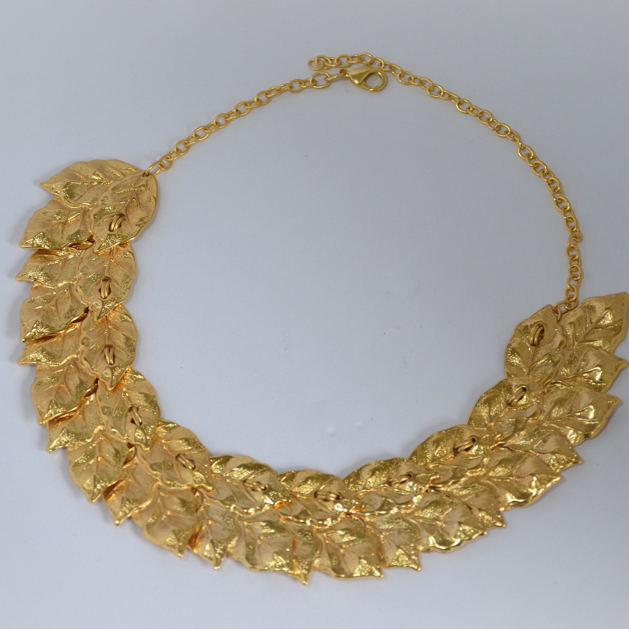 Collar Foglie