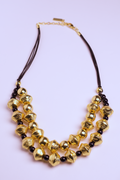 Collar bolas de cuero